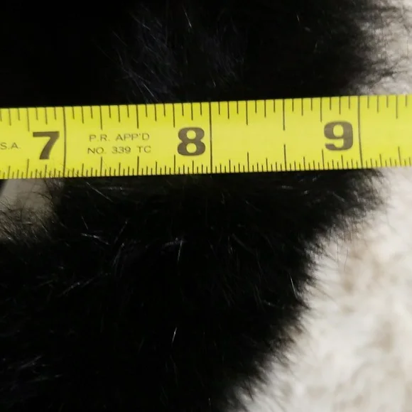 Echos de Paris| Faux Fur Trimmed Black and White Plaid Winter Cap - Picture 10 of 10